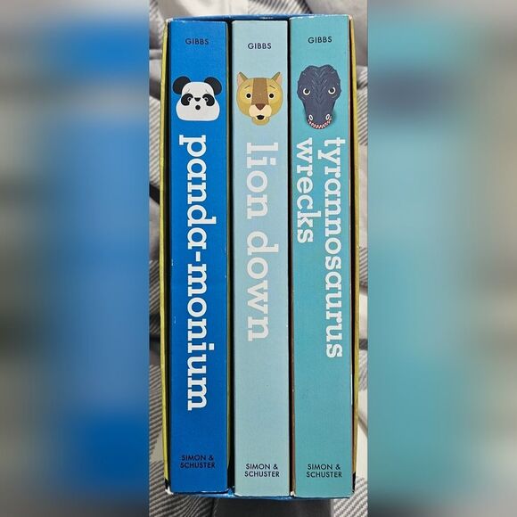 Mystery Madness Collection - the fun jungle by Stuart Gibbs * - Picture 3 of 10